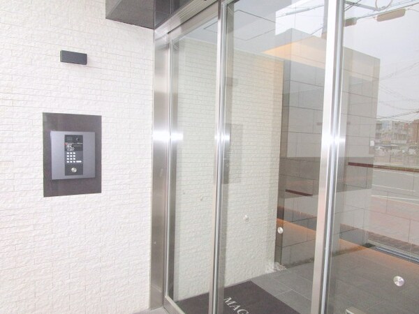 エントランス(エントランス)