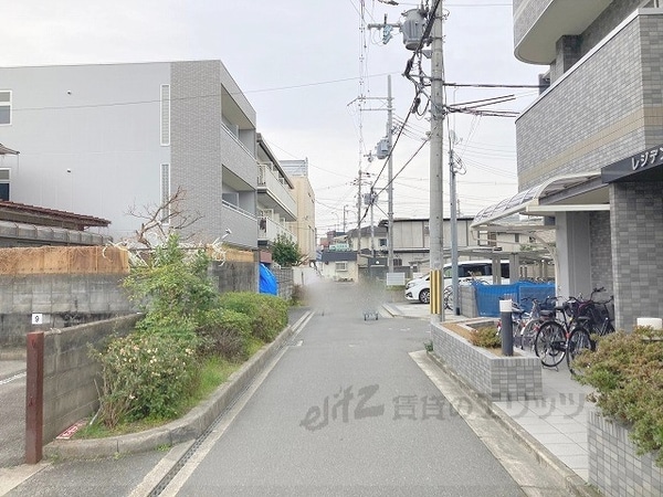 その他(前面道路)