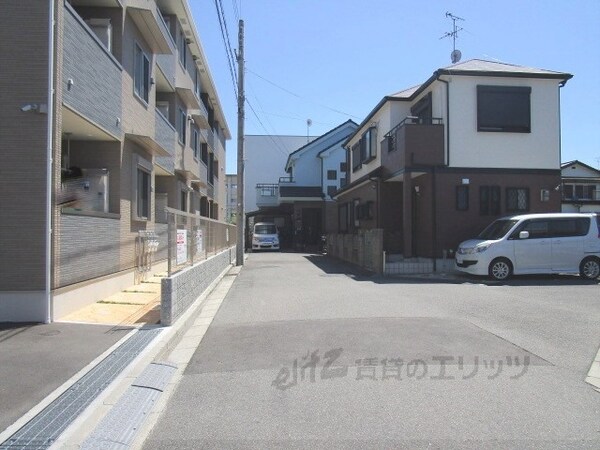 その他(前面道路)