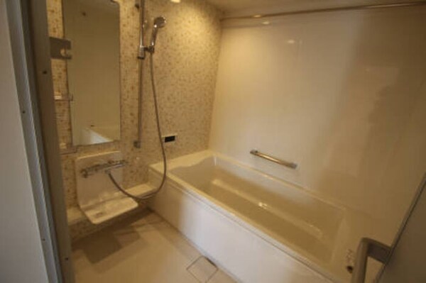 バス／シャワールーム等(バス／シャワールーム等)