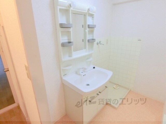 物件内観写真16　(洗面所)