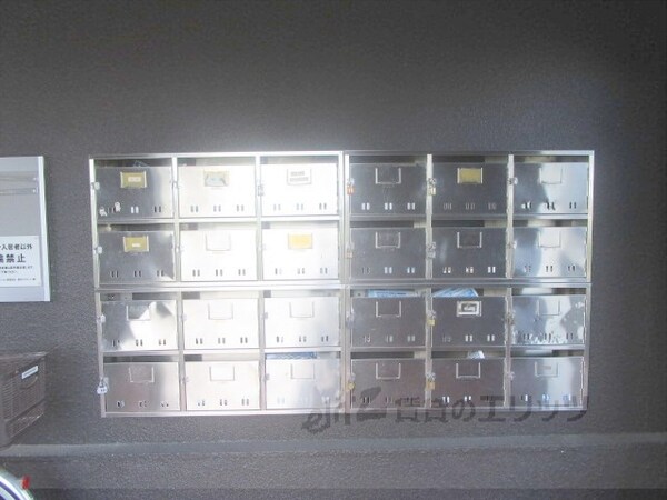 ロビー(集合ポスト)