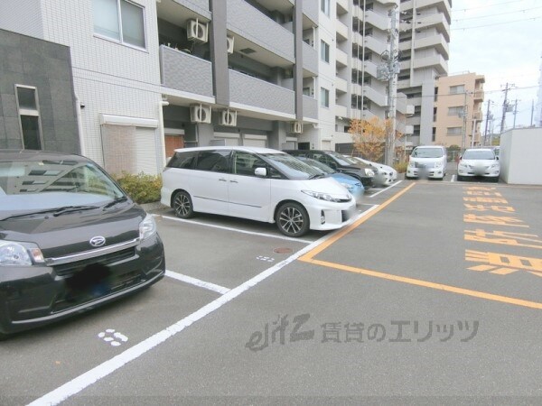 駐車場(駐車場)