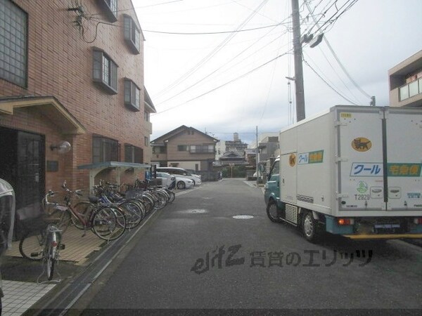 その他(前面道路)