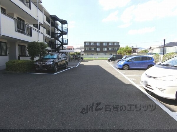 駐車場(駐車場)