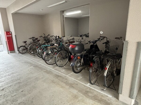 駐車場(駐車場)
