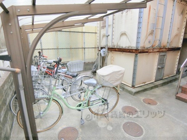 物件内観写真9　(駐輪場)