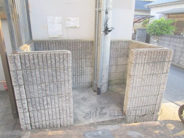 共有部分(ゴミ置き場)