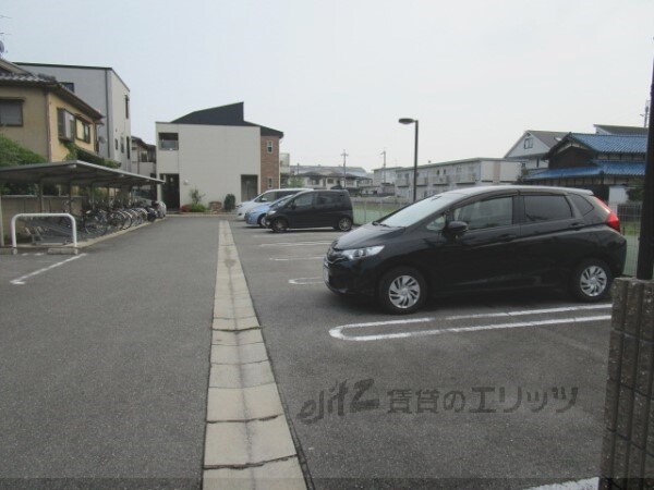 駐車場(駐車場)