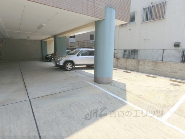 駐車場(駐車場)