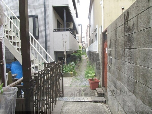 その他(前面道路)