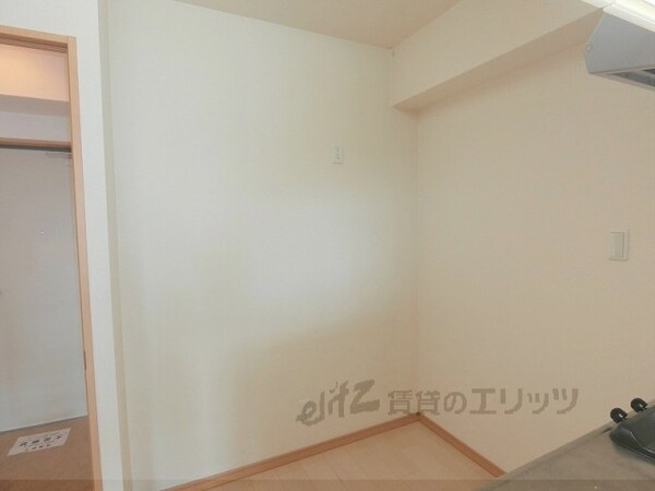 設備(冷蔵庫置場)
