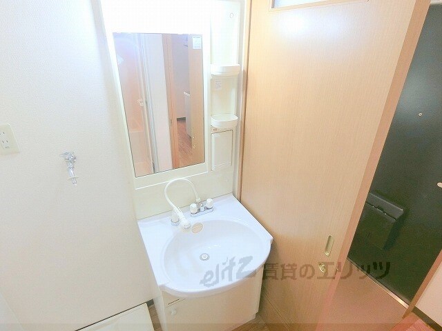 物件内観写真12　(洗面所)