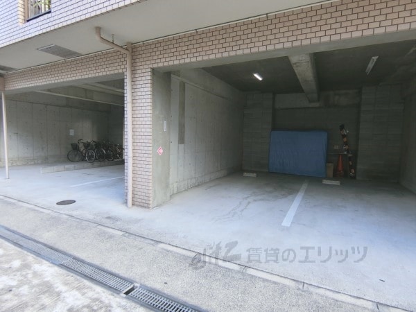 駐車場(駐車場)