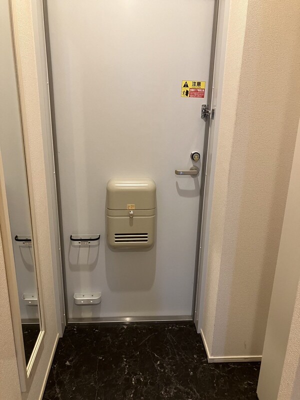 玄関(洗面)