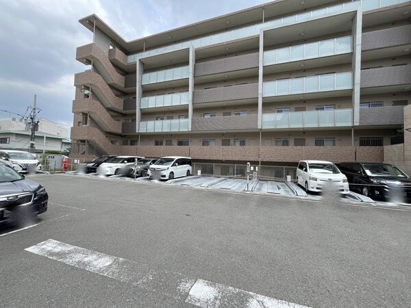 駐車場(駐車場)