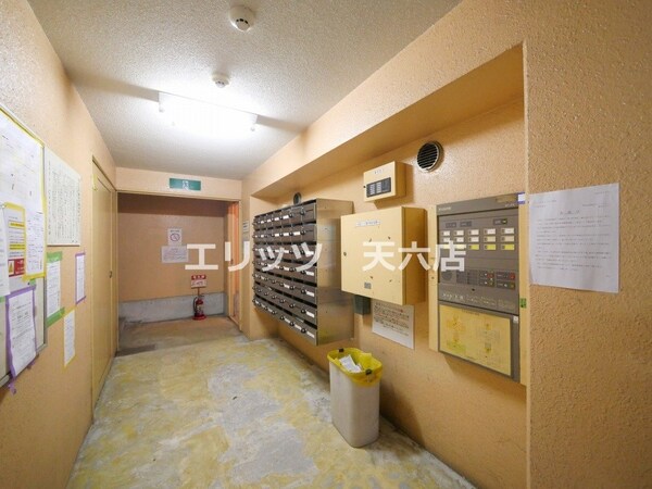 エントランス(エントランス)