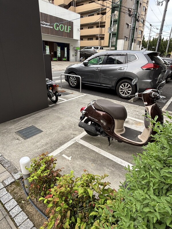 駐車場(駐車場)