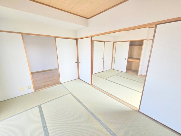 寝室(収納)