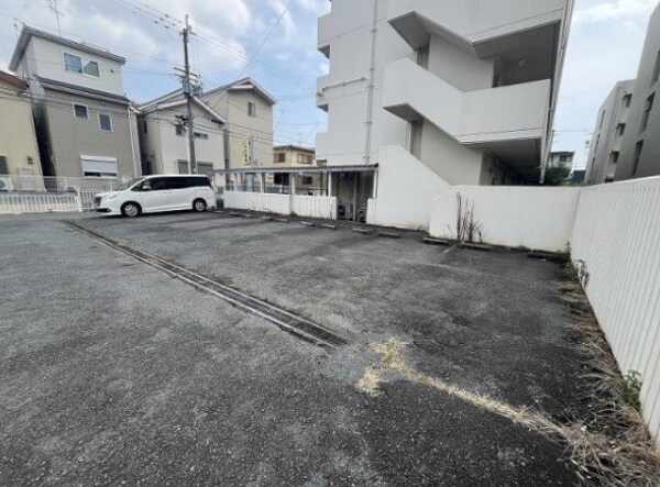 駐車場(駐車場)