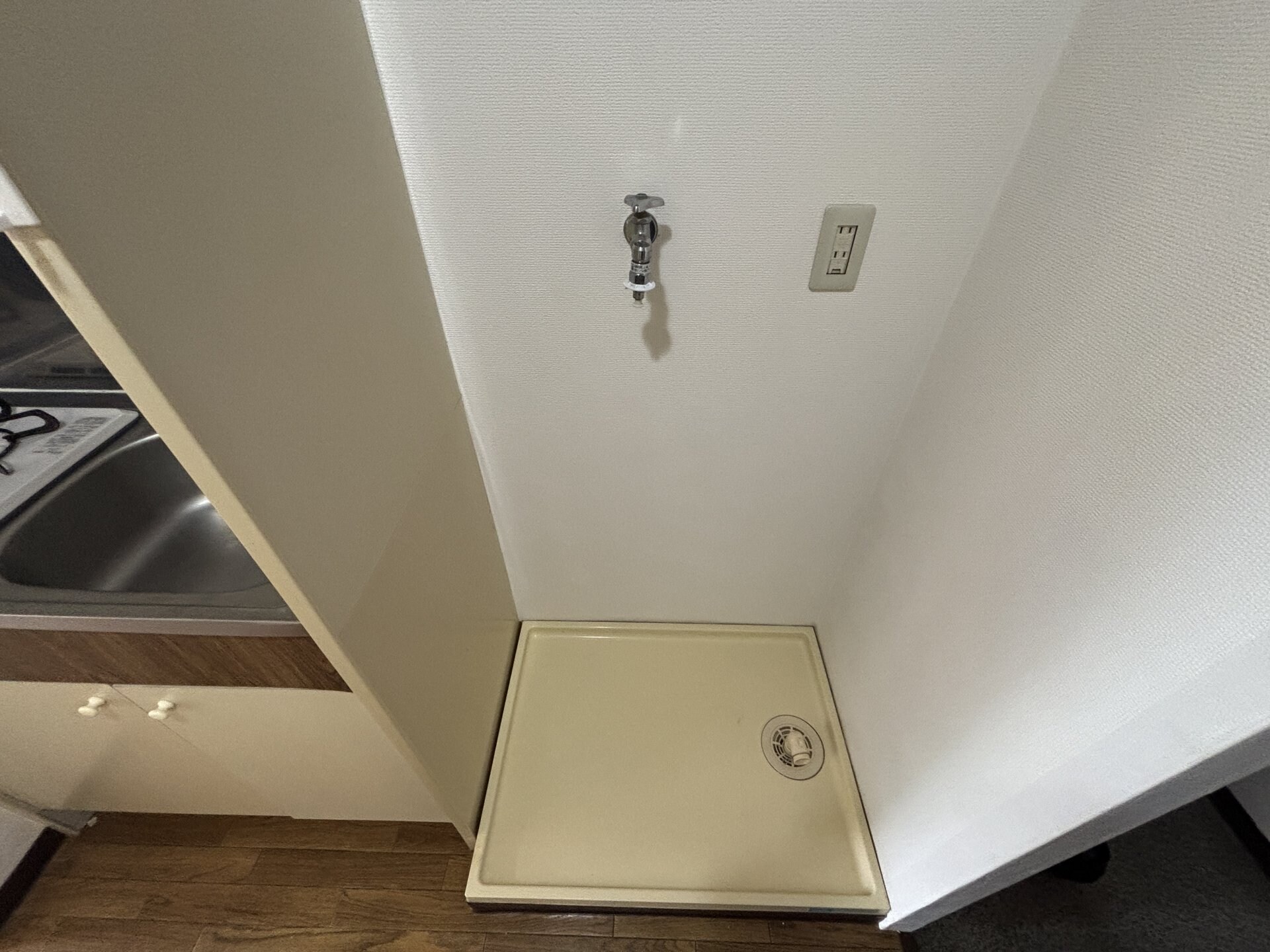 物件内観写真9　(洗濯機置き場)