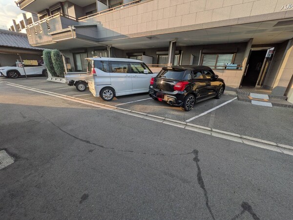 駐車場(駐車場)