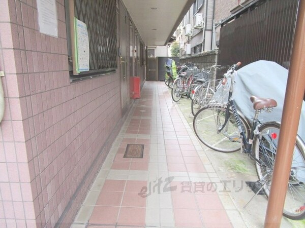 ロビー(通路)