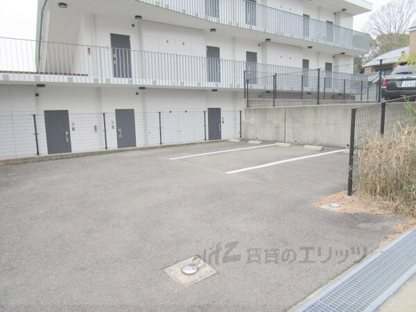 駐車場(駐車場)