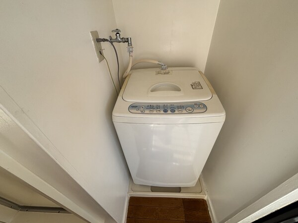 設備(洗濯機置き場)