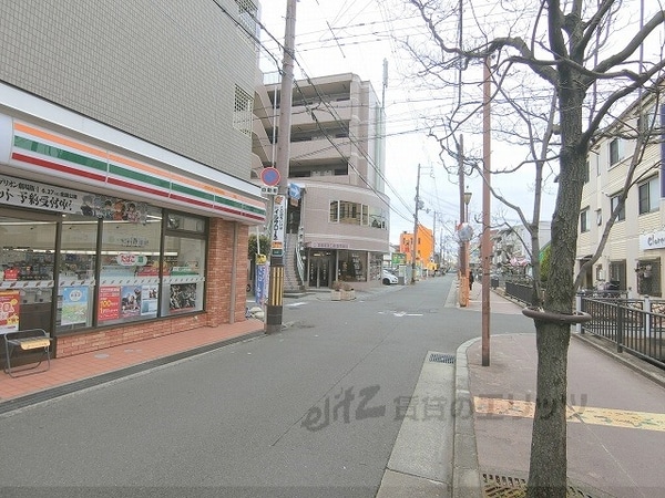 その他(前面道路)