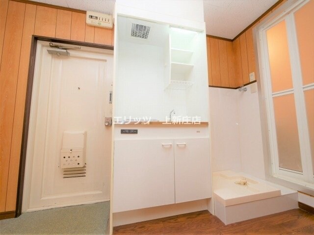 物件内観写真8　(洗面)