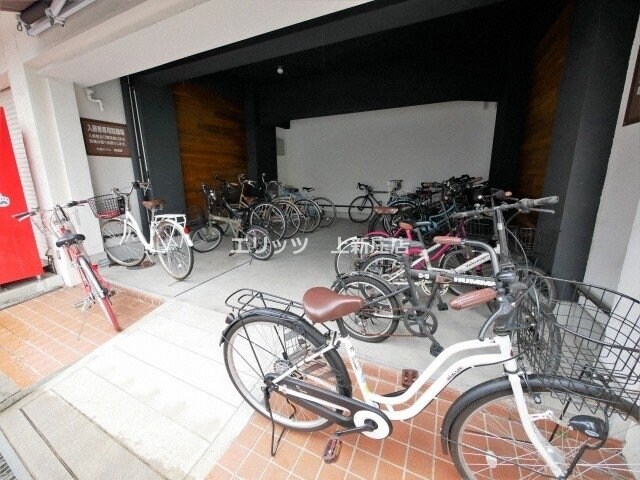 物件内観写真7　(駐車場)