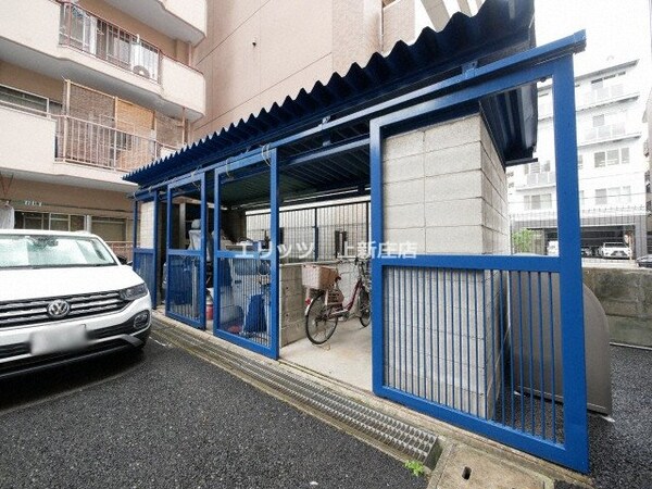 駐車場(駐車場)