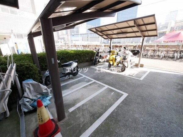 駐車場(駐輪場)