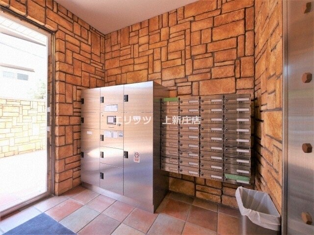 物件内観写真19　(エントランス)