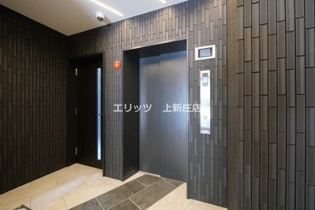 物件内観写真16　(エントランス)