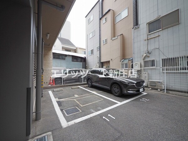 駐車場(駐車場)