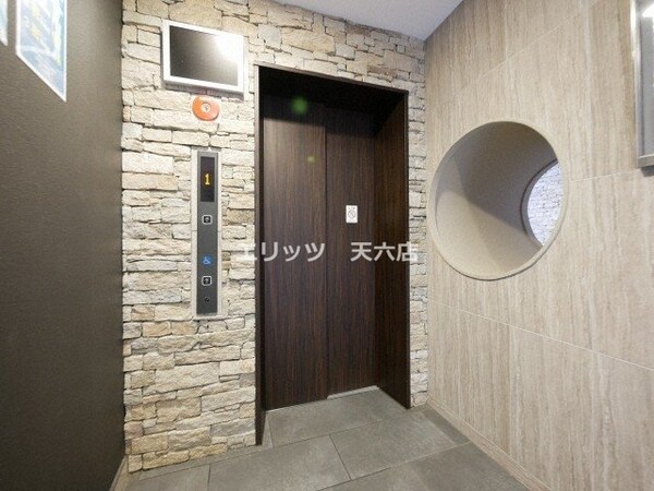 エントランス(エントランス)