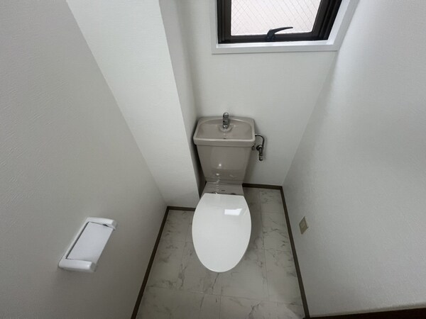 トイレ(トイレ)