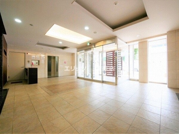 エントランス(エントランス)