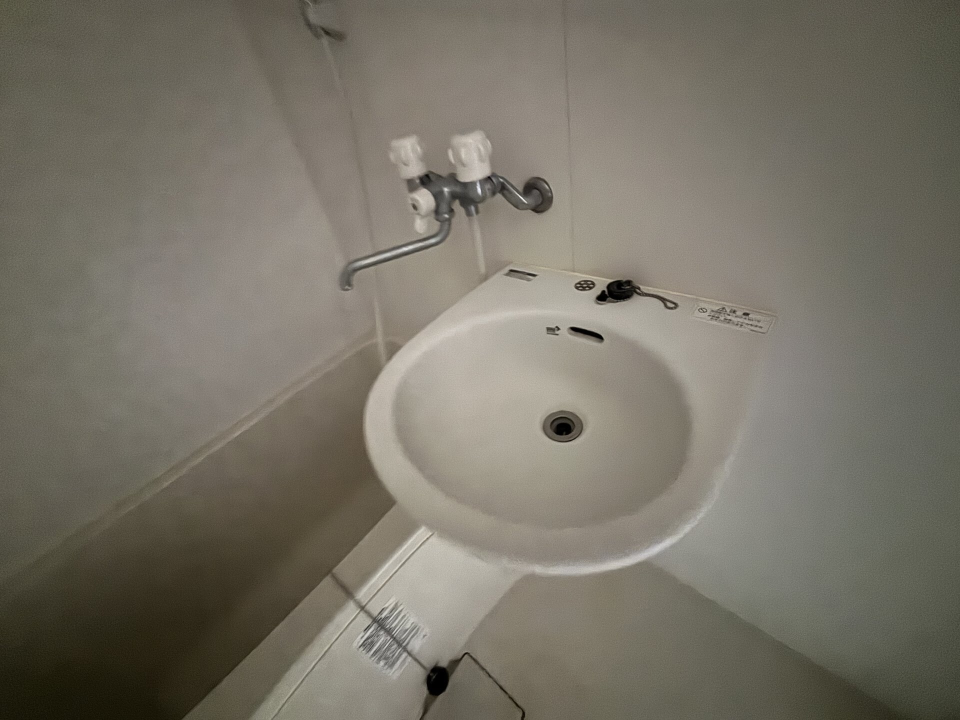 物件内観写真8　(洗面)