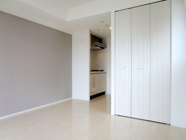 物件内観写真2　(収納)