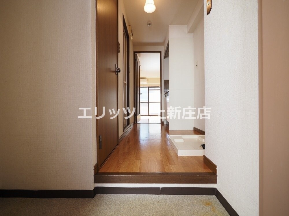 物件内観写真21　(廊下)