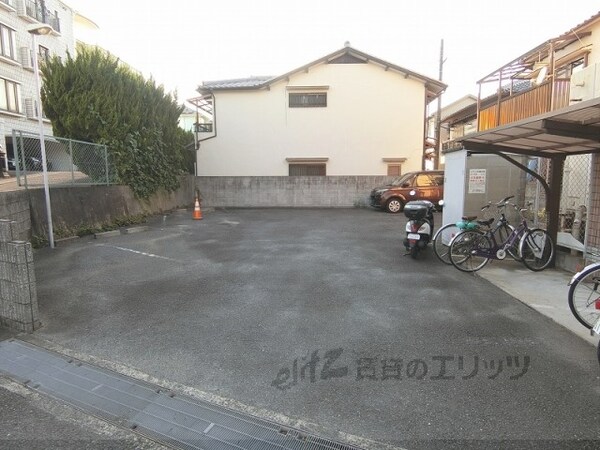 駐車場(駐車場)