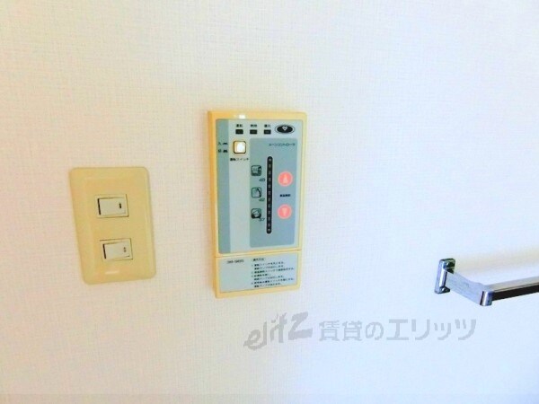 設備(給湯器リモコン)