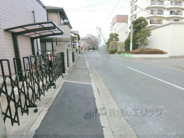 その他(前面道路)