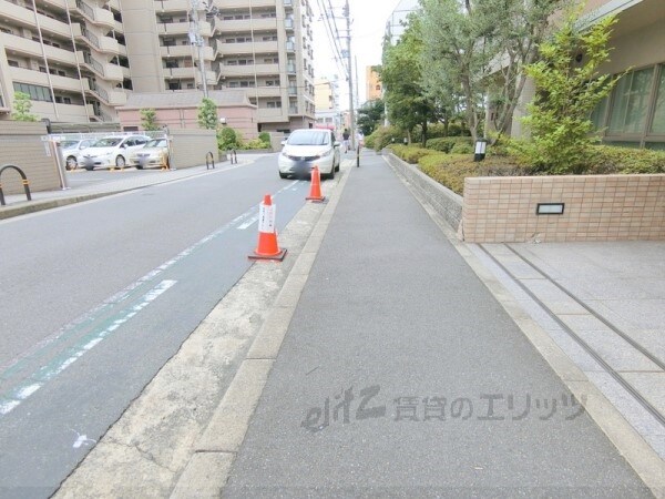 その他(前面道路)