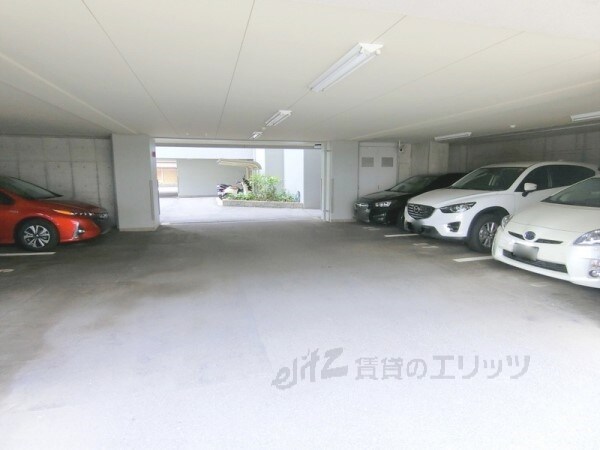 駐車場(駐車場)