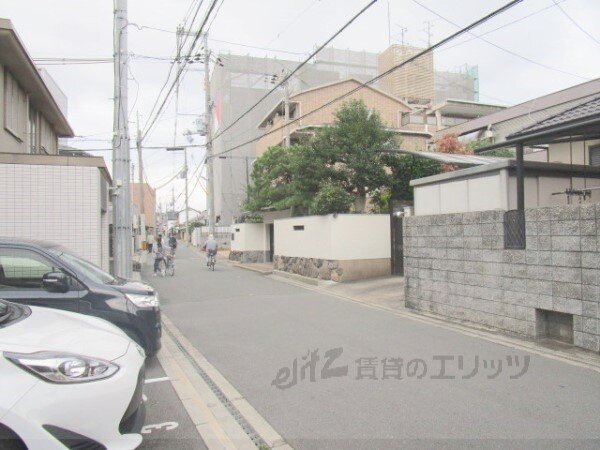 その他(前面道路)