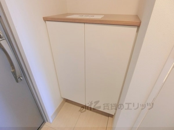 設備(下駄箱)